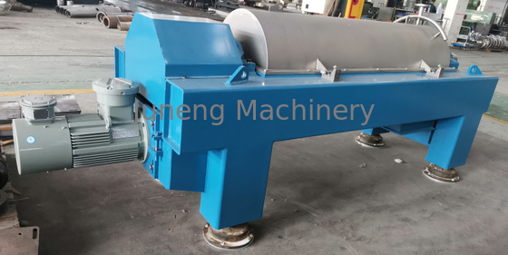 acheter Centrifugeuse biphasée 380V de décharge de décanteur de rouleau pour l'asséchage online manufacture
