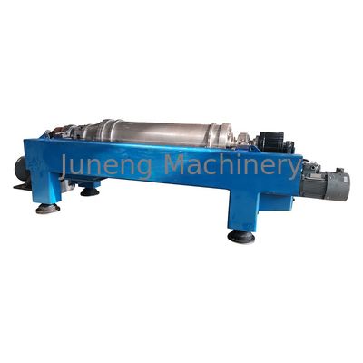 acheter Centrifugeuse à décanter en acier inoxydable de 5 à 15 m3/h, de 22 kW de puissance et de 3000 tr/min pour le traitement des eaux usées industrielles online manufacture
