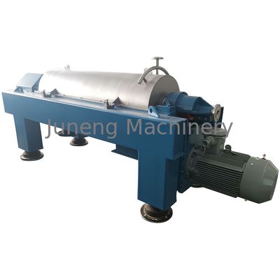 acheter Centrifugeuse à décanter à deux phases en acier inoxydable avec commande PLC et 3200 tours par minute pour le traitement des eaux usées online manufacture